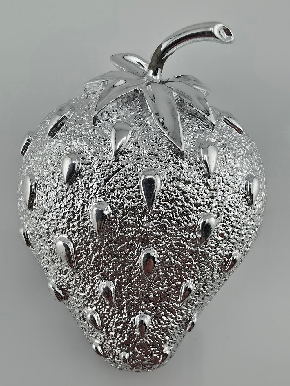 Vintage Sarah Coventry Strawberry Brooch Silver Tone Textured Fruit Pin 1960s